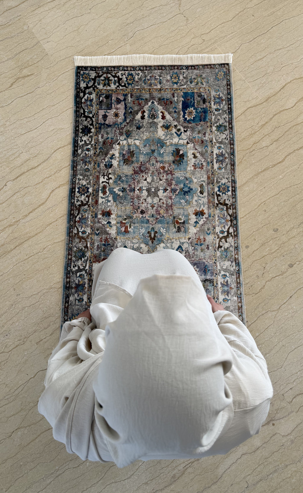 Tapis de prière Yasmin – Confort & Élégance (Signature)